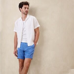 Banana Republic 9” Linen Shorts